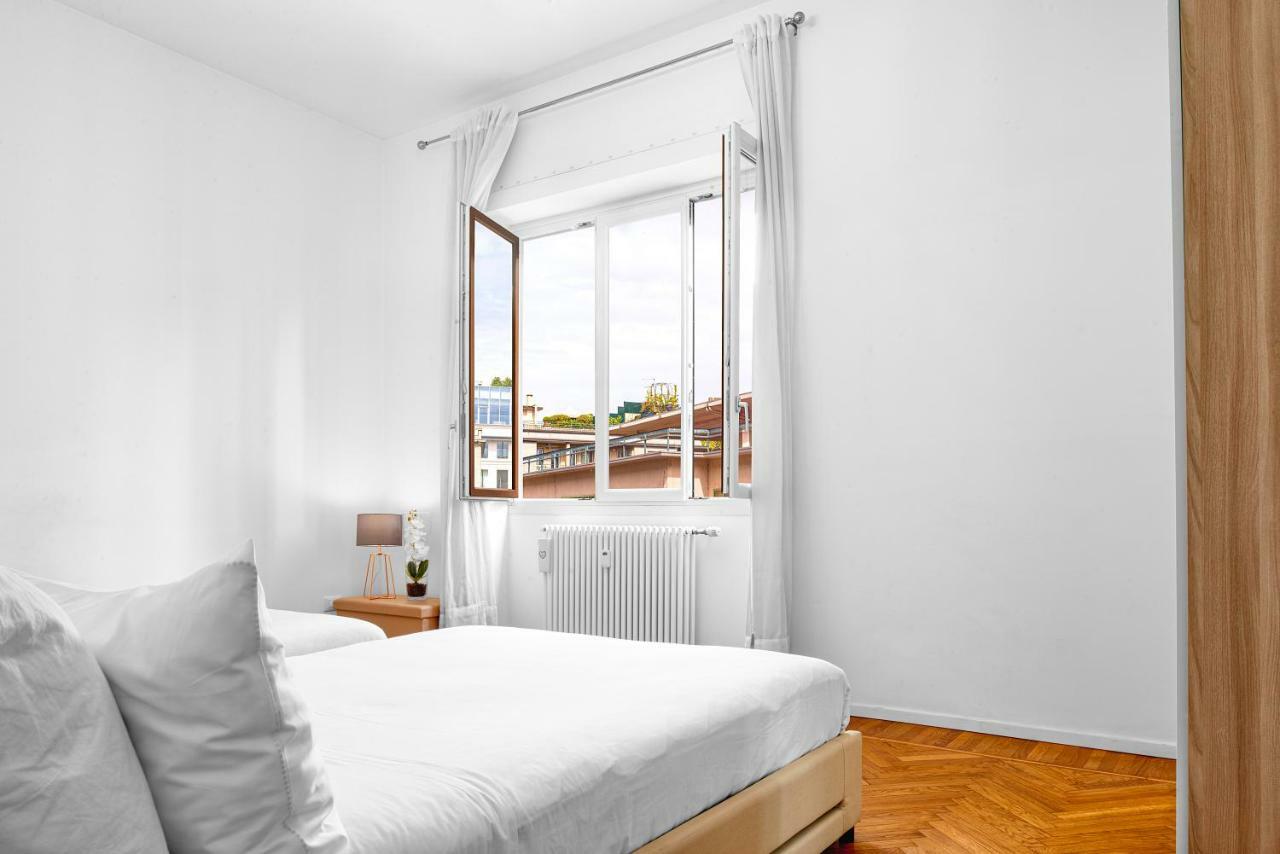 Exclusive 3 Bedrooms Apartment Near Duomo Милан Экстерьер фото